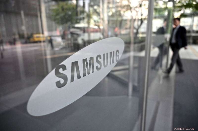 Samsung Electronics Reports 33% Decline in Q4 Operating Profit