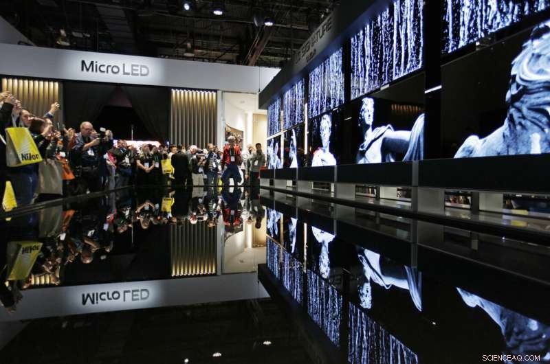 Hollywood-Backed Quibi Bets on Paid Short-Form Video