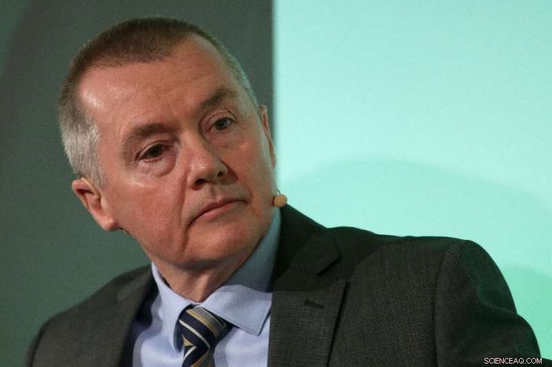 IAG Announces CEO Willie Walsh’s Resignation Amid Leadership Transition