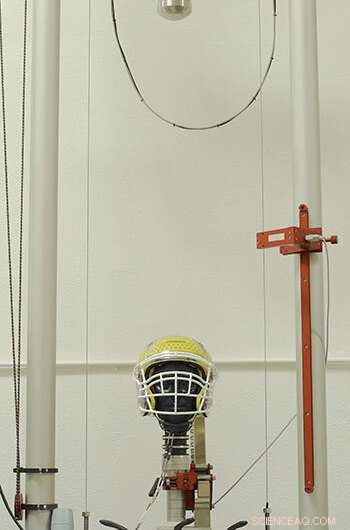 Revolutionary Helmet Design Reduces Rotational Injuries in Sports