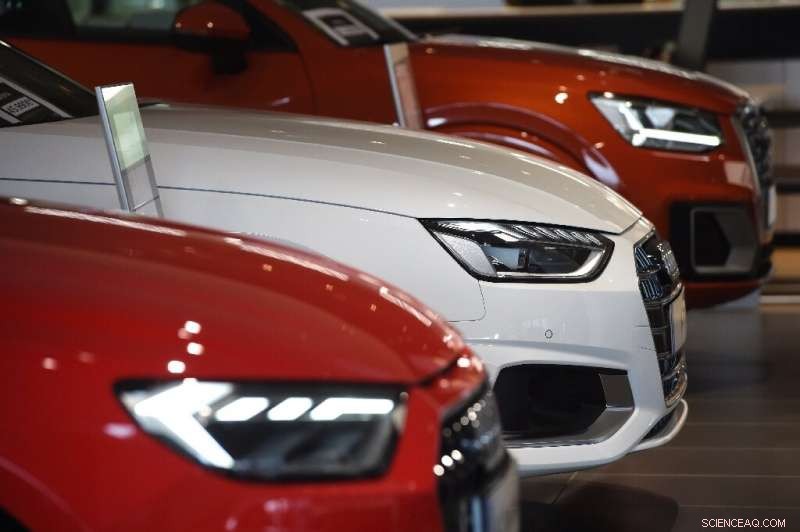 EU Auto Market Forecasts First Decline in Seven Years, Warns Carmakers