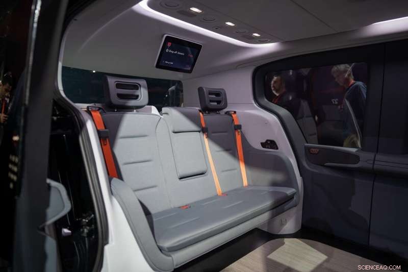 GM’s Cruise Accelerates Toward the Future with Innovative Robotaxi Concept