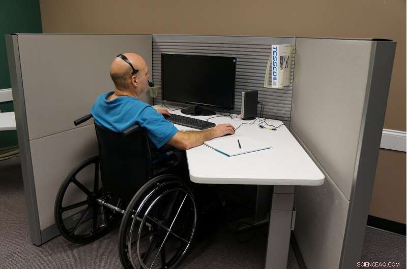 Virtual Reality Therapy Lets Paralyzed Veterans Experience Skydiving, Kayaking, and Fly Fishing