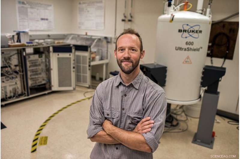 Ultra-Thin RF Detector Reveals Real-Time Capacity of Commercial Li‑Ion Batteries