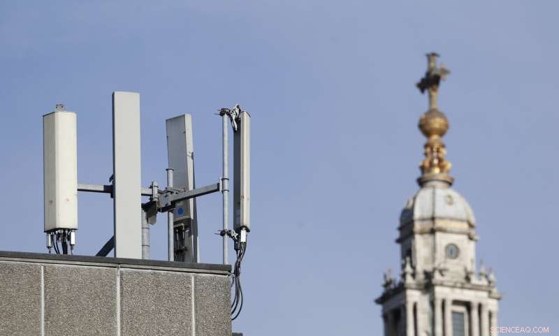 Britain Opens 5G Network to Huawei Amid US Restrictions