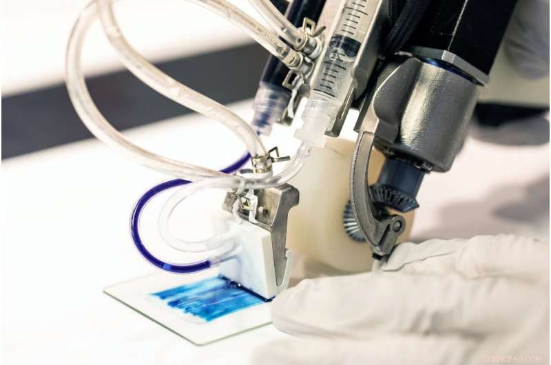 New Handheld 3‑D Skin Printer Speeds Healing of Severe Burns