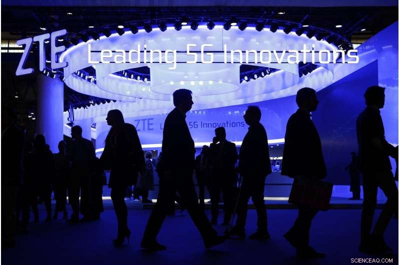 Intel, Vivo Cancel Participation in Tech Event Amid Virus Fears