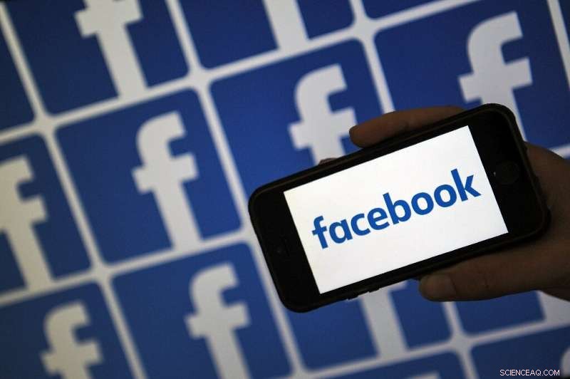 Facebook Removes Russian Military Intelligence Accounts in Latest Crackdown