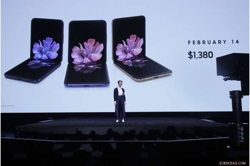 Samsung Launches the Galaxy Z Flip: The Next Generation Foldable Smartphone