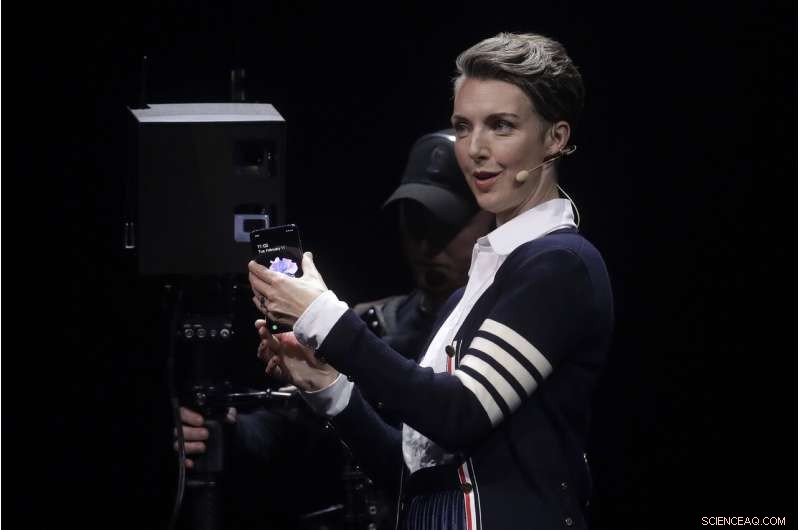 Samsung Launches the Galaxy Z Flip: The Next Generation Foldable Smartphone