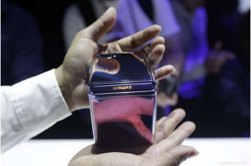 Samsung Launches the Galaxy Z Flip: The Next Generation Foldable Smartphone