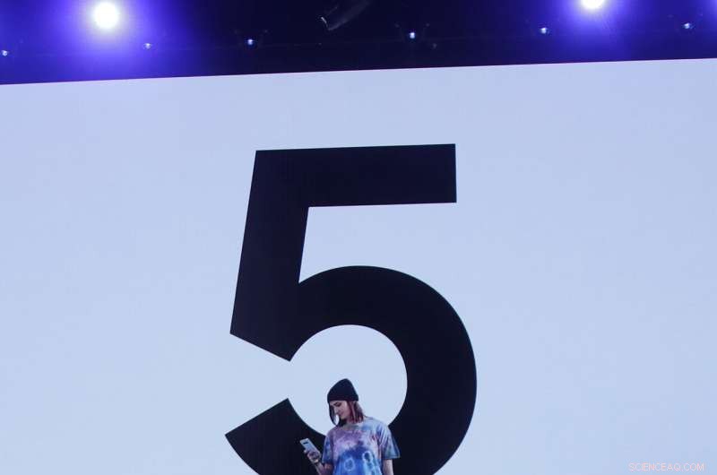 Samsung Launches the Galaxy Z Flip: The Next Generation Foldable Smartphone