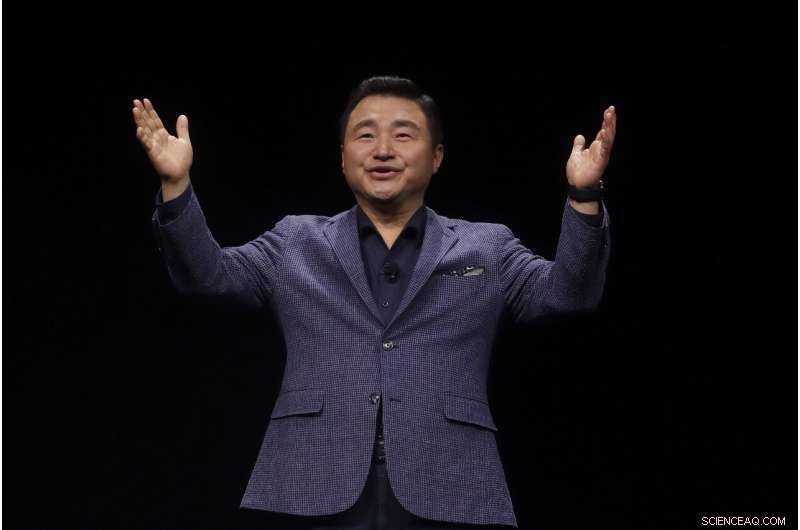 Samsung Launches the Galaxy Z Flip: The Next Generation Foldable Smartphone