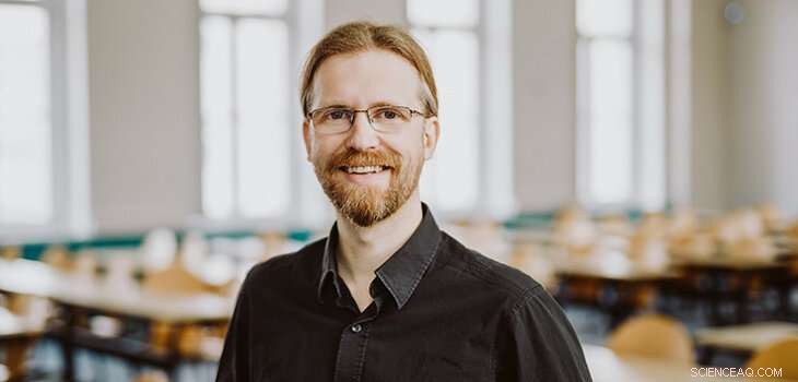 Neuroscience Illuminates the Black Box of AI