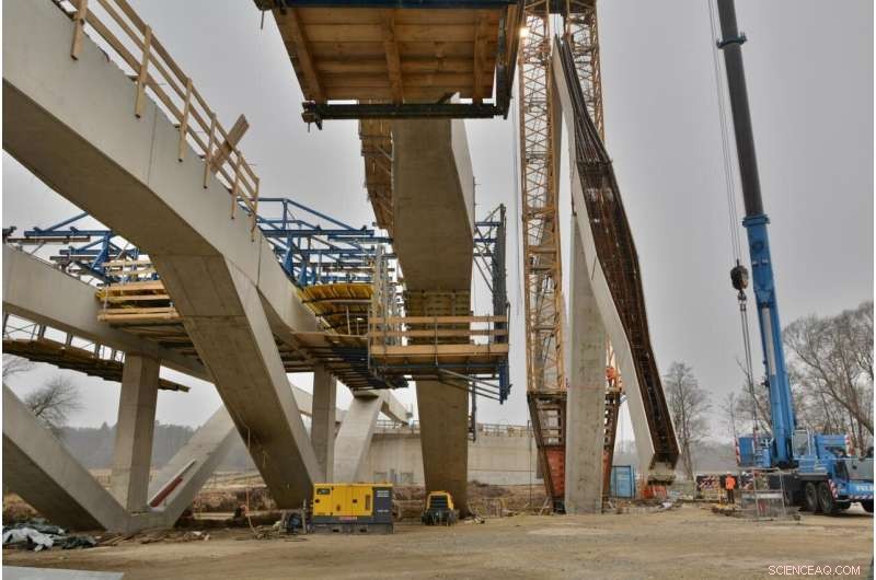 TU Wien s Unfoldable Bridge: A Balanced Lowering Innovation