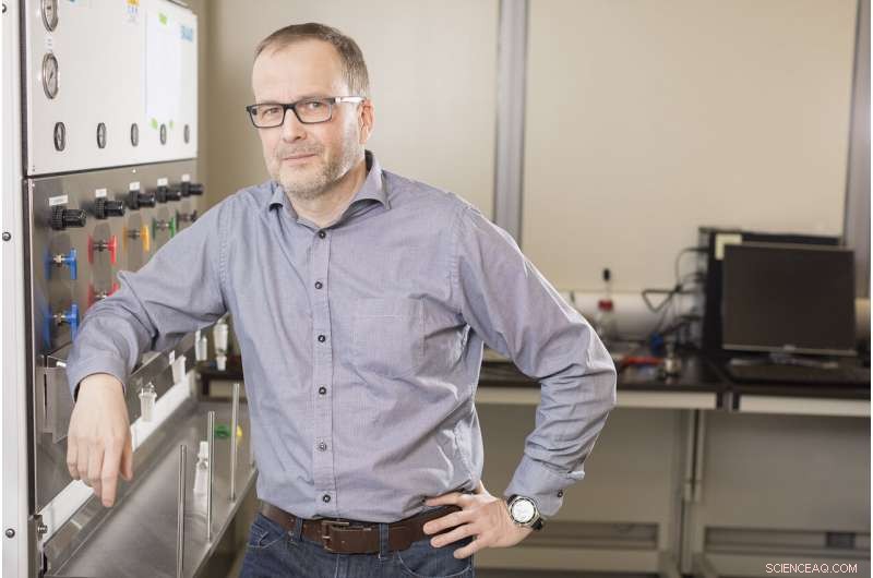 Researchers Near Breakthrough in Eco‑Friendly Organic Batteries