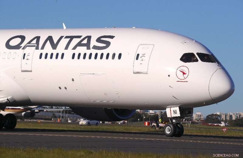 Qantas Cuts International Flights by 90% Amid COVID‑19 Challenges