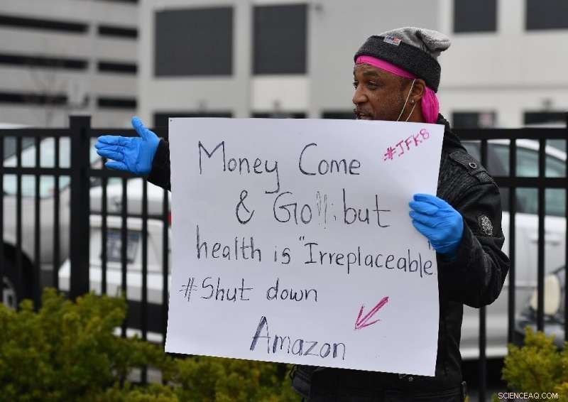 Amazon Employees Protest for Safer Conditions After COVID-19 Positive Test