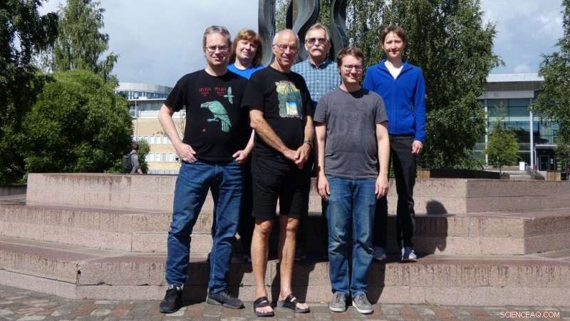 StarNEig: Advanced Solver for Dense Nonsymmetric Eigenvalue Problems