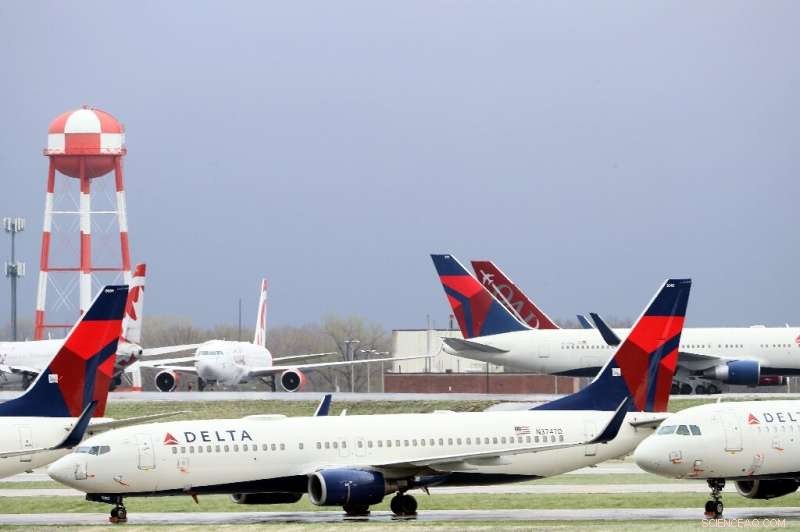 Delta Air Lines Projects 90% Revenue Decline in Q2 Amid COVID‑19 Pandemic
