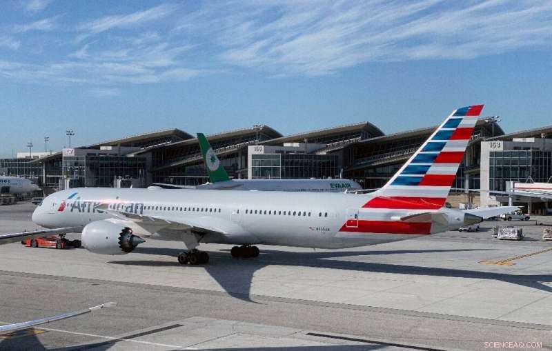 US Airlines Seek Emergency Funding Amid Pandemic, Cautioning Against Government Takeover