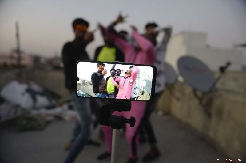 TikTok s Rise: Growing Appeal Amid COVID-19 Lockdowns