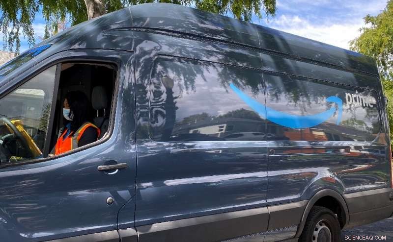 Amazon Sets Up In-House COVID-19 Testing Lab for Employees