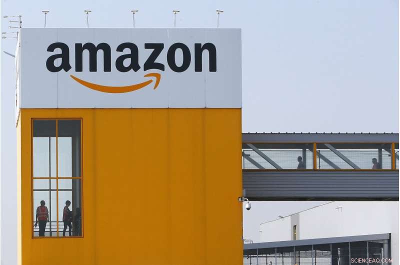 Amazon Halts All French Operations Amid COVID-19 Restrictions