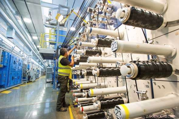 Collaborative Research Boosts Carbon Fibre Production Through Advanced Infrared Imaging