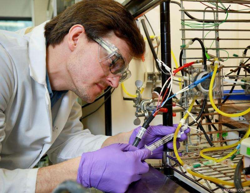 Lab-Scale System Converts Wastewater into Hydrogen Fuel