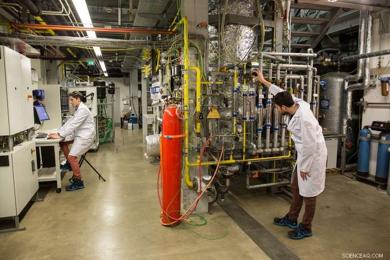 Zero‑Emission Natural Gas Facilities Using Chemical Looping Combustion