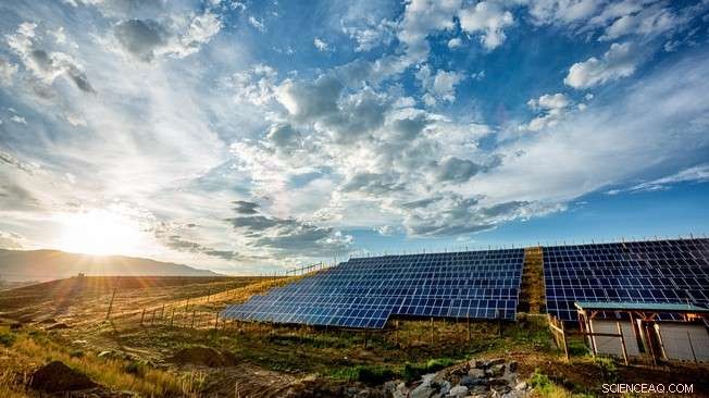 Deep-UV Probing Reveals Electron Transfer Dynamics in Photovoltaic Devices