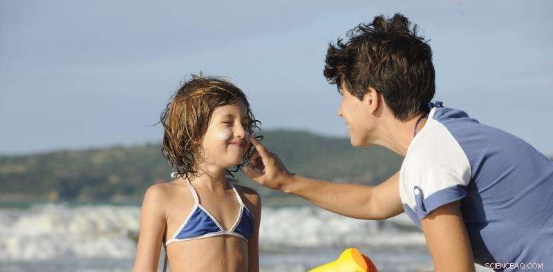 Sunscreen Pollution: Algae Offers a Cleaner, Ocean‑Friendly Alternative