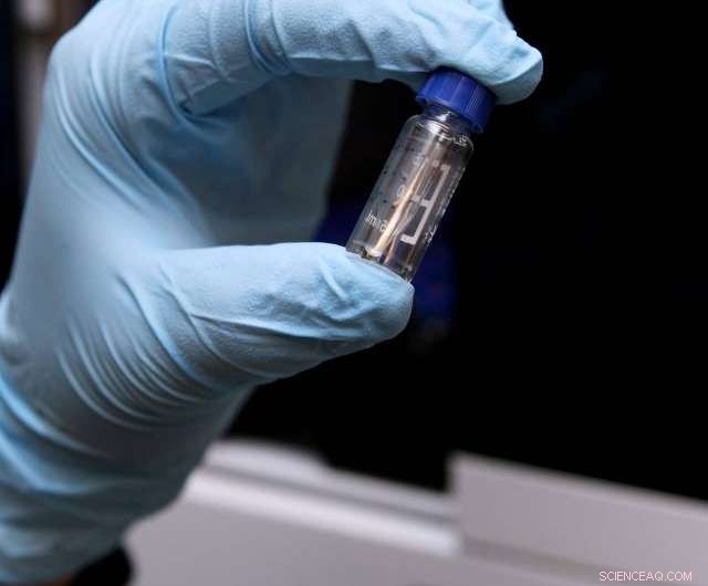 Scientists Unveil One of Nature s Smallest Molecular Switches