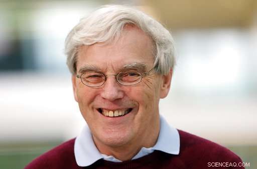 Revolutionary Nobel-Winning Technique Maps Molecules Like Google Earth