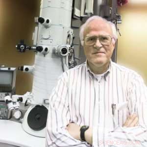 Berkeley Lab’s Technology Advances Nobel-Winning Cryo-EM, Enhancing Molecular Imaging