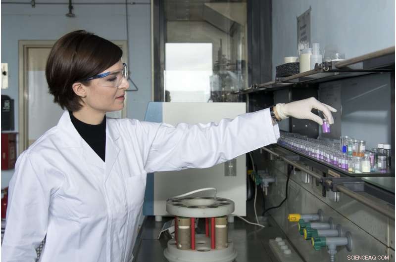 Revolutionary Process Enhances High‑Voltage Cathodes for Lithium‑Ion Batteries