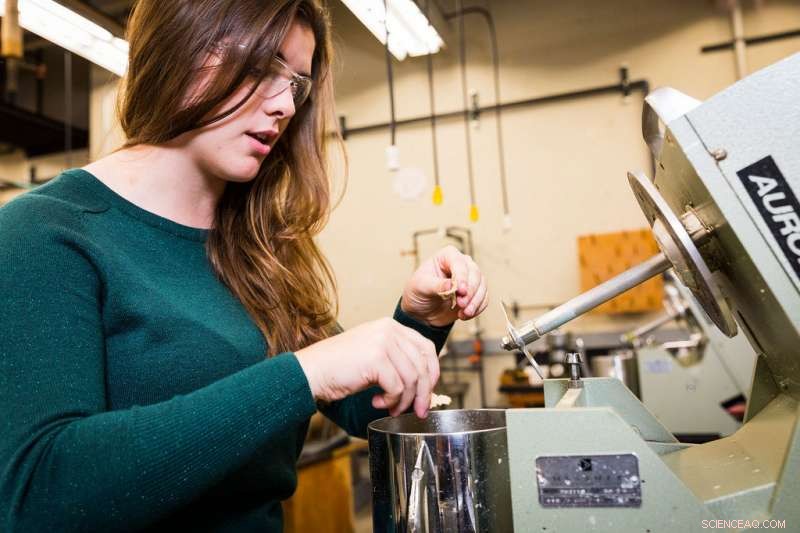 Advanced Smart Paper Conducts Electricity and Detects Moisture for Innovative Applications