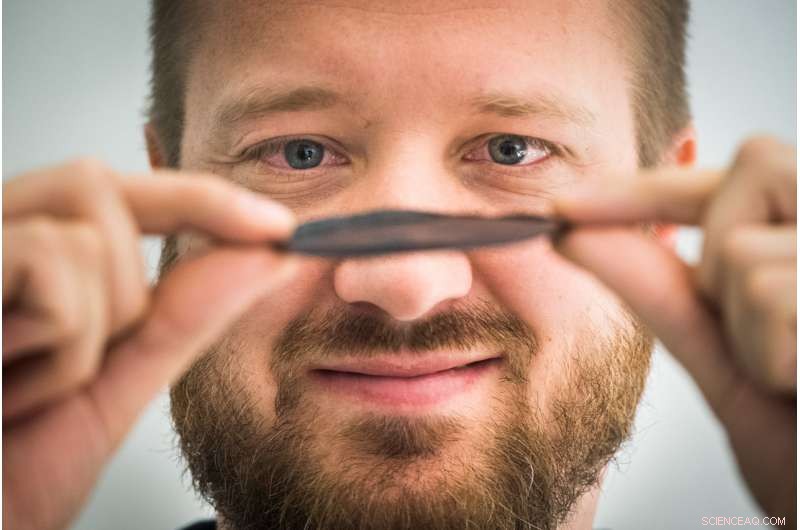 Revolutionary Model Illuminates Ion‑Electron Coupling in PEDOT:PSS Polymer Blends