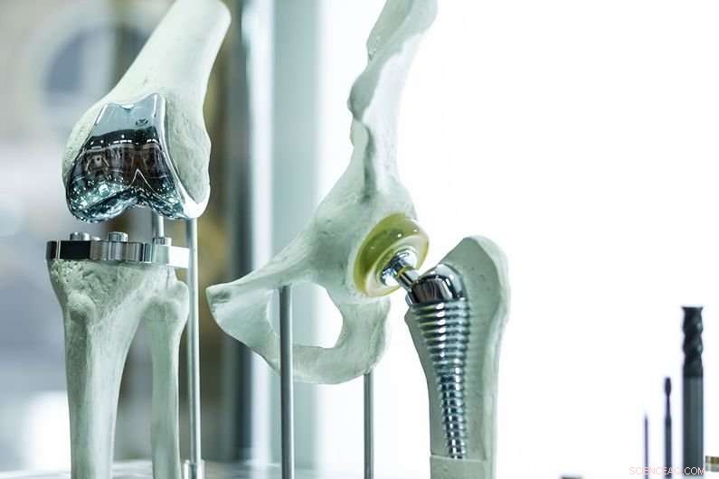 Overcoming Challenges with Surgical Stainless Steel: Solutions & Best Practices