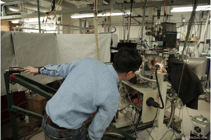 Researchers Crack Material Mystery Unlocking Next‑Generation Electronics