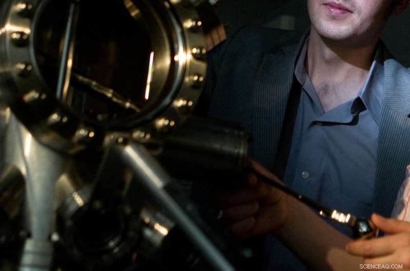 Scientists Achieve CO to CO₂ Conversion Using a Single Metal Atom Catalyst