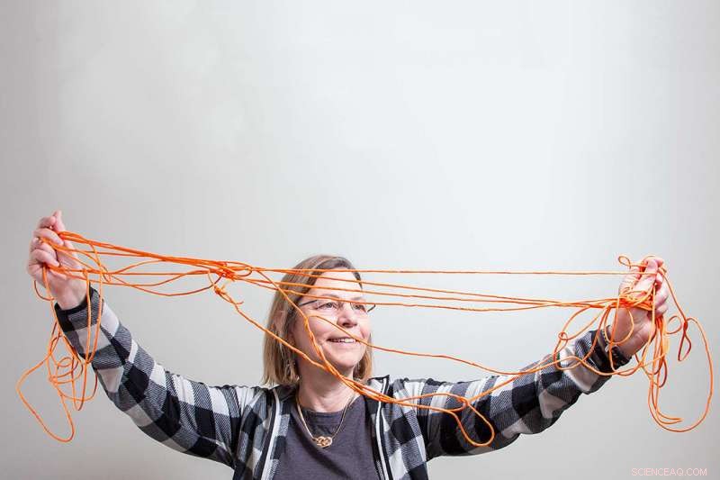 Exploring the Dynamics of Tangled Polymers