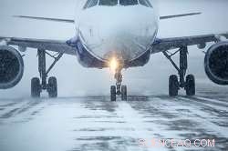 Nanotechnology Paves the Way for Ice‑Free Aircraft: The Future of De‑Icing