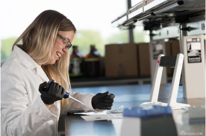 Fast Paper Test Rapidly Detects Counterfeit or Substandard Antibiotics