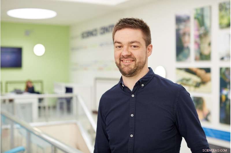 Researchers Pioneer Plastic Waste Conversion Into Automotive Fuel