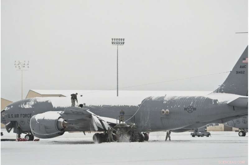 World s First Passive Anti‑Frosting Surface Uses Ice to Combat Ice