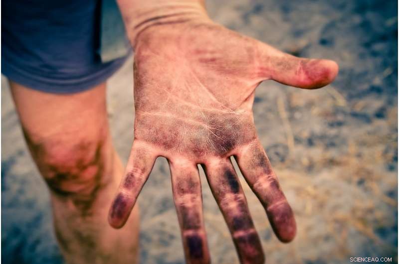 New Fingerprint Drug Test Detects Drugs in Living and Deceased Individuals