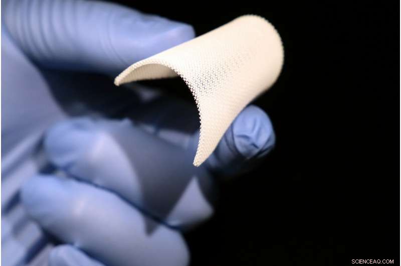 Mechanical Engineers Pioneer 3‑D Printing Technique for Advanced Piezoelectric Materials