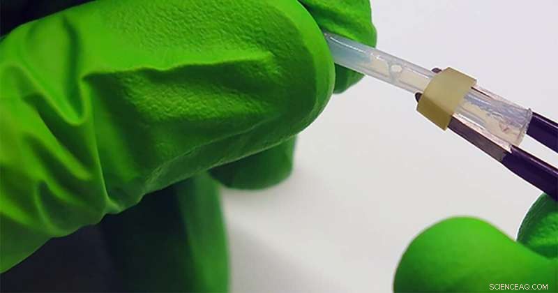 Advanced Micro‑Dispenser for Long‑Term Liquid Storage and On‑Demand Release